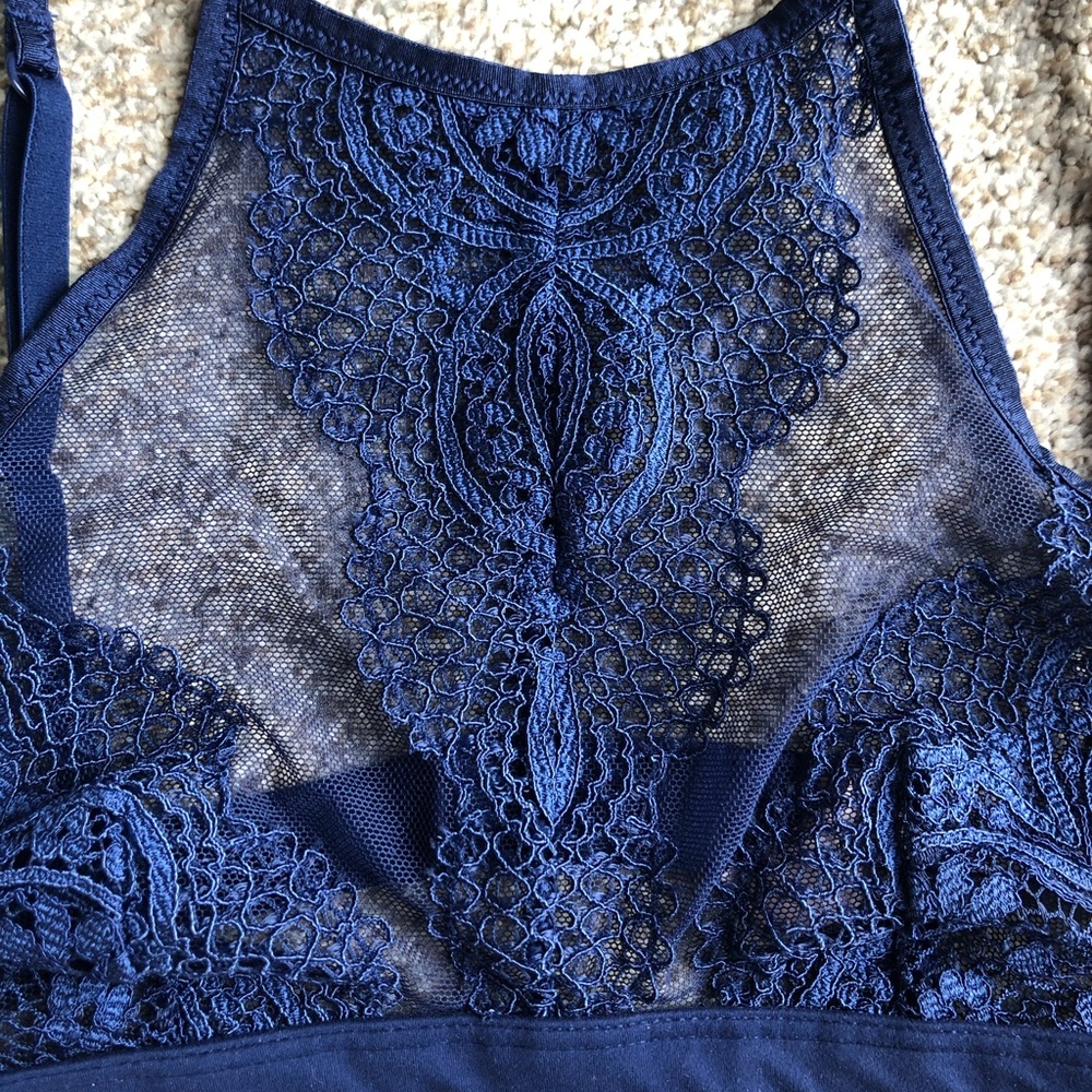 NWOT Victoria’s Secret Bralette - Picture 4 of 5